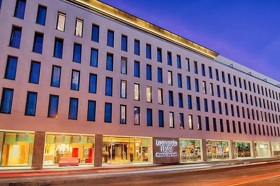 Leonardo Hotel Munich City South 4*,